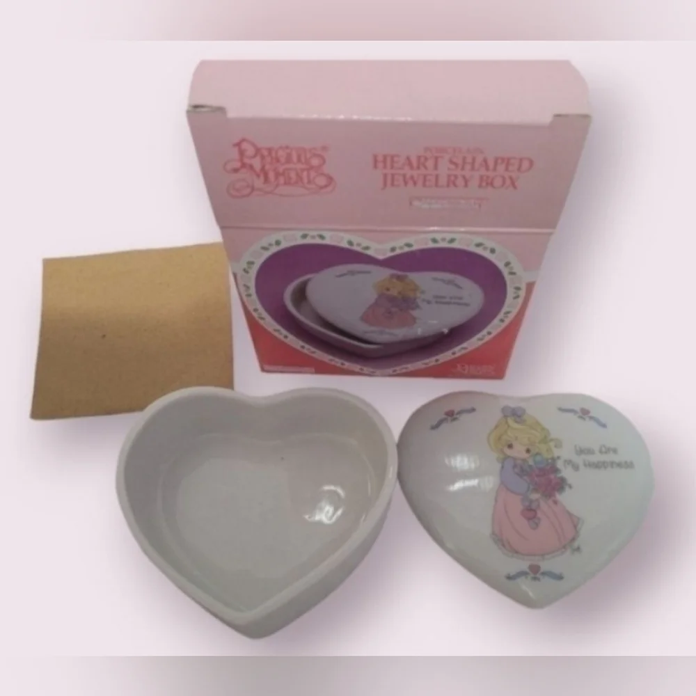 Vintage 1995 Precious Moments Jewelry Box Heart Shaped White Pink (NEW)